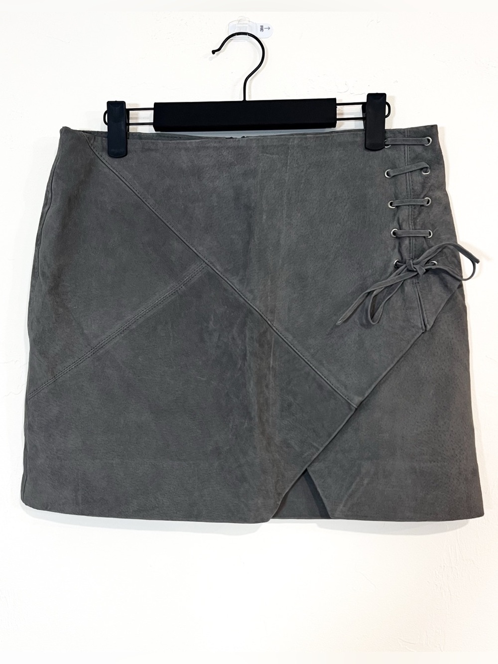 BLANK NYC Suede Leather Mini Skirt Tie Detail Grey Size 27